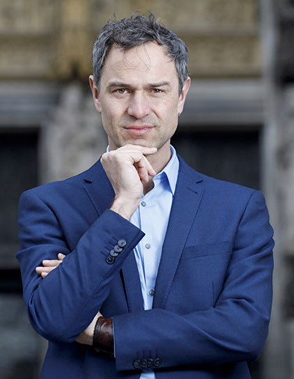 Dr. Daniele Ganser